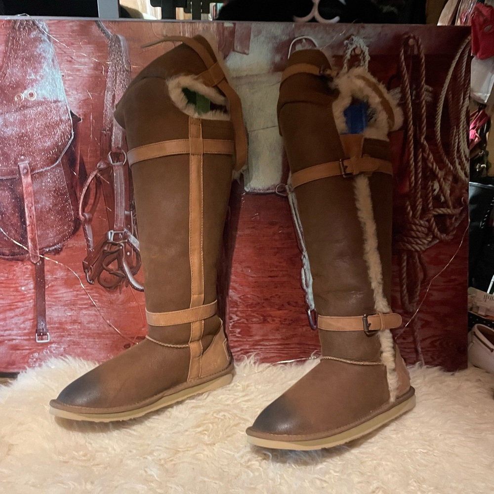 New Australia Luxe Collection OTK leather/shearling boots - Picture 4 of 13